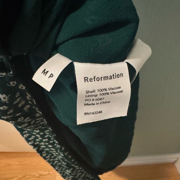 Reformation Carina Midi Dress in Green - Picture 4 of 5